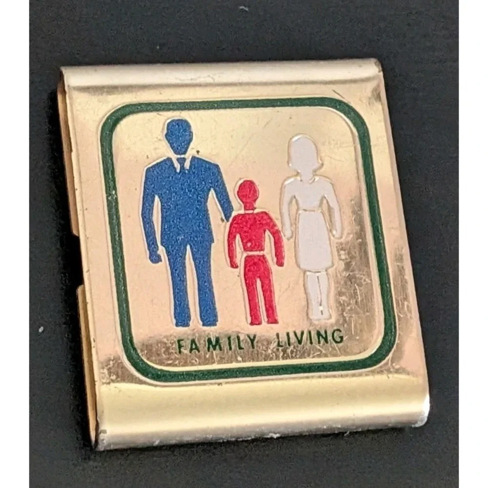 Vintage Boy Scout Belt Loop Family Living Award Metal‎ Medal